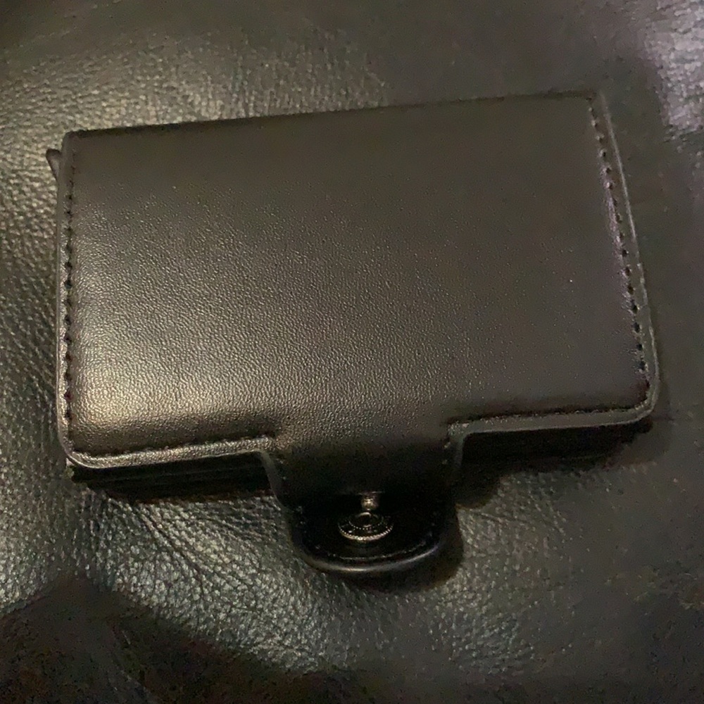 Card wallet - Picture 2 of 5
